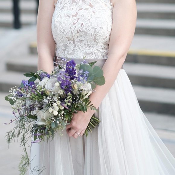 Lace Topped Wedding Dress - Picture 4 of 7